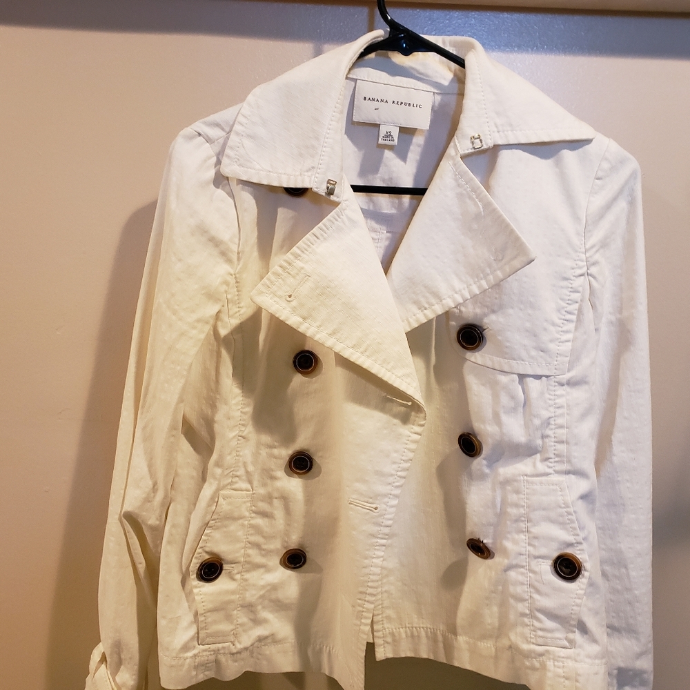 Women's white jacket